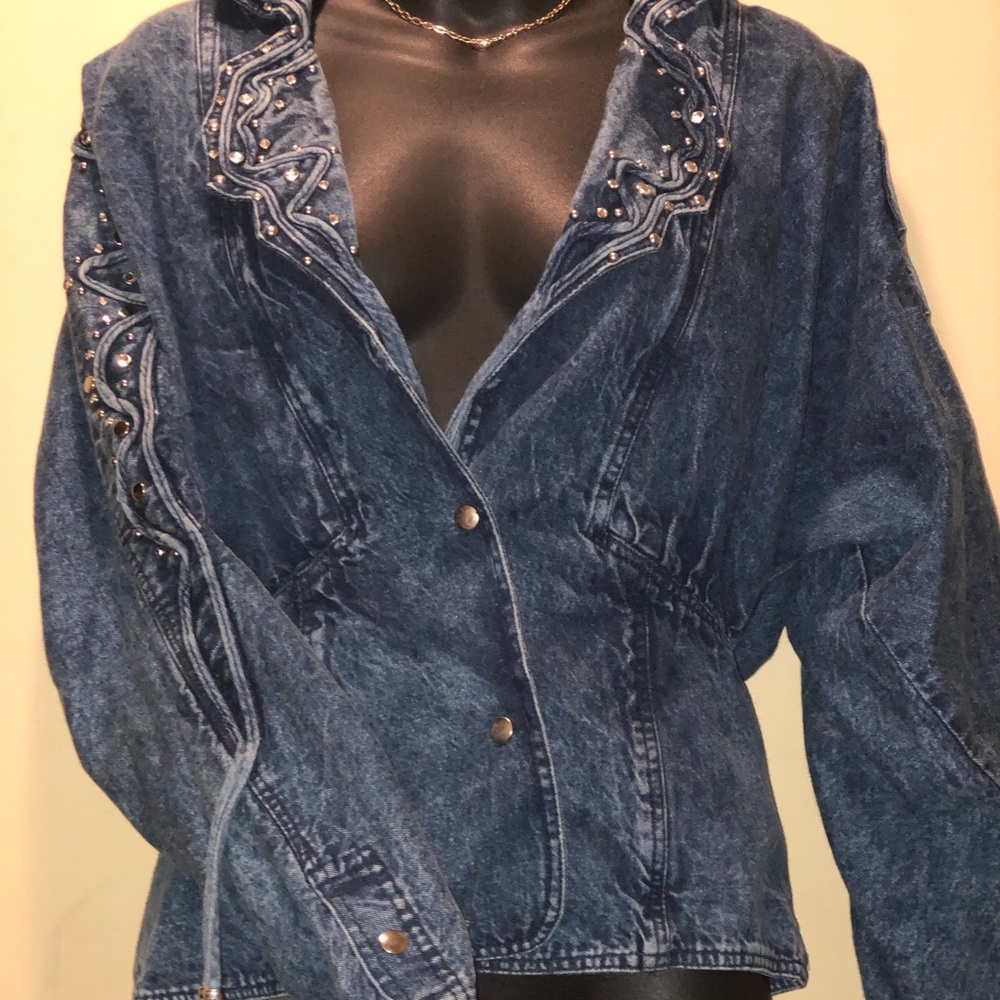Jacket - Picture 2 of 4